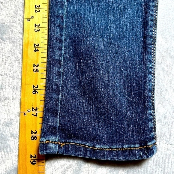 En Jean women’s Junior Size 13 Skinny Dark Washlights distressed - Picture 5 of 9